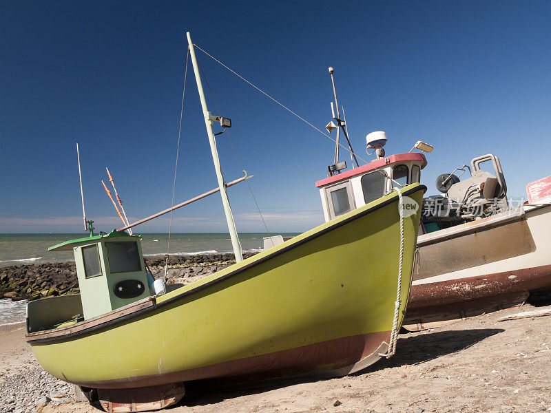 L?nstrup海滩上的渔船