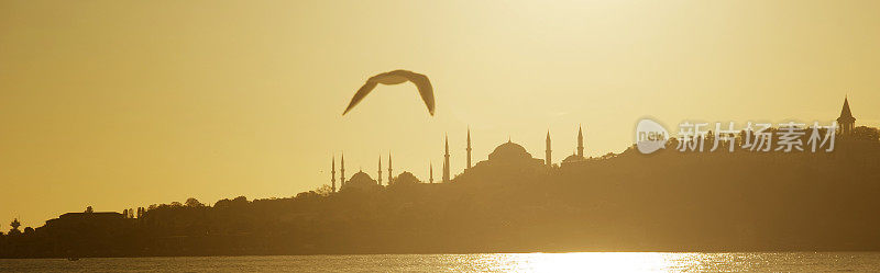 伊斯坦布尔在日落时分