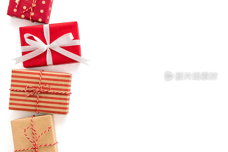 圣诞和新年节日礼盒组白色背景，边界设计