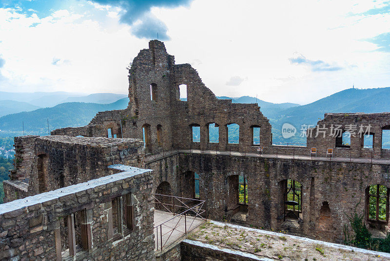 德国巴登-巴登古城堡遗址(古城堡)