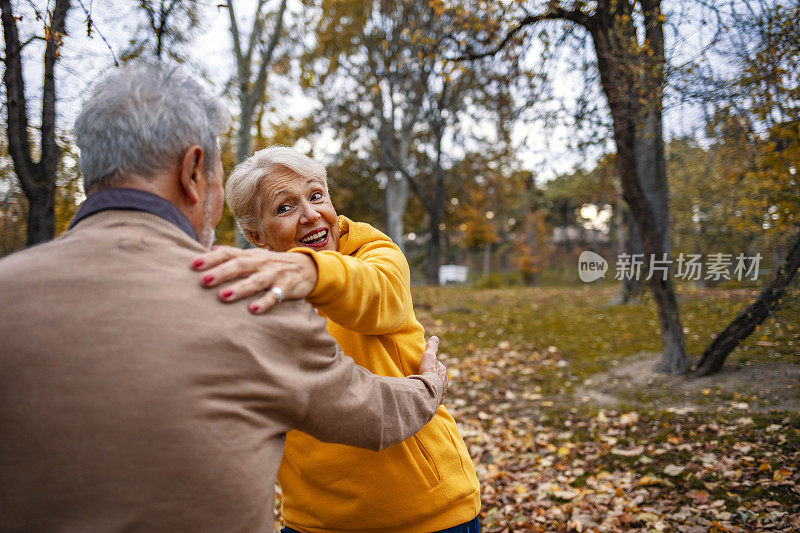 这是一种放松的退休生活