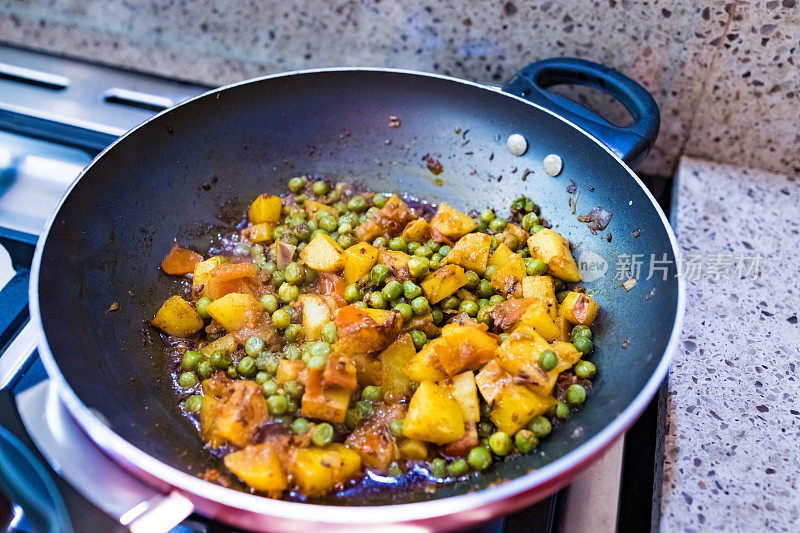 土豆豌豆咖喱-印度食物-辣土豆豌豆咖喱