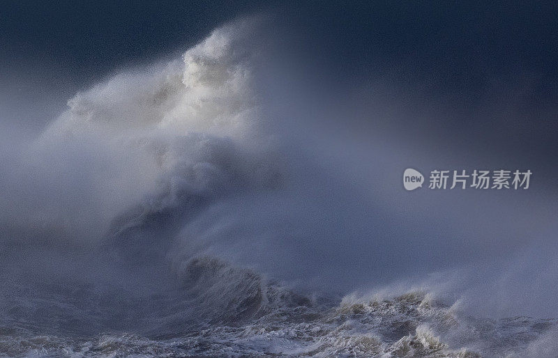 富兰克林风暴巨浪