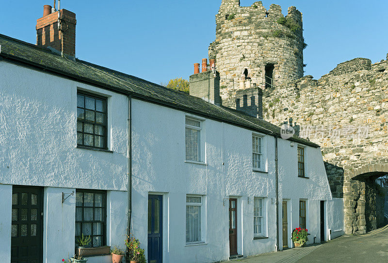 康威威尔士的公寓和中世纪墙