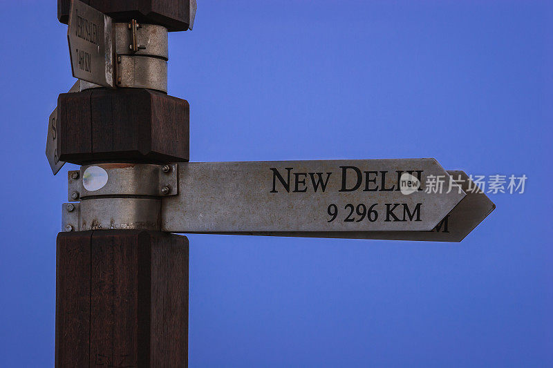 海角点，南非-指示距离和方向的标志