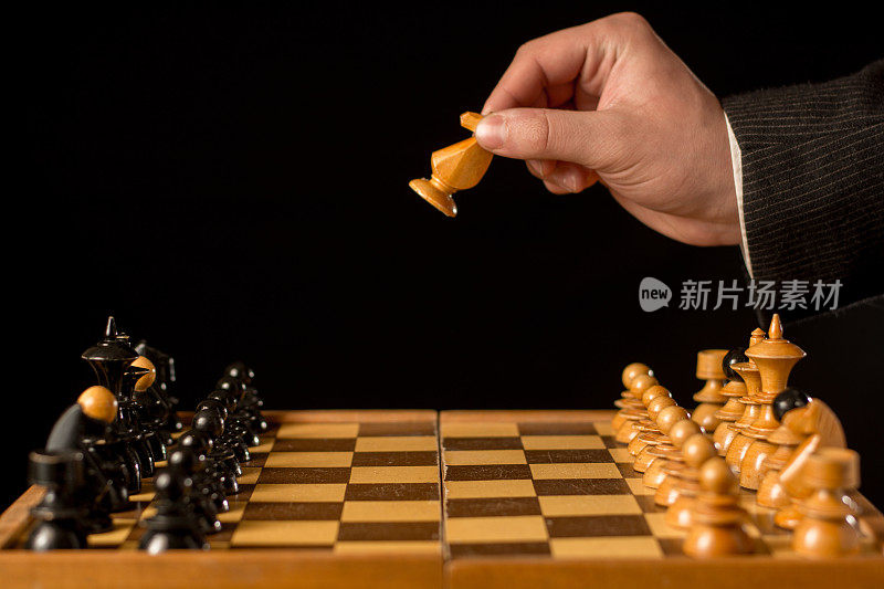 棋盘上的白棋和黑棋