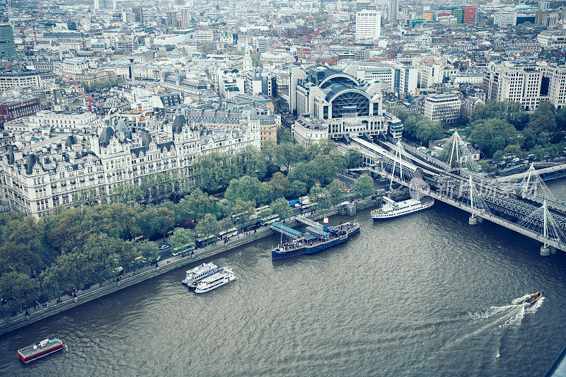 英国伦敦城市鸟瞰图泰晤士河大桥