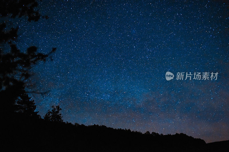 繁星闪烁的夜晚,