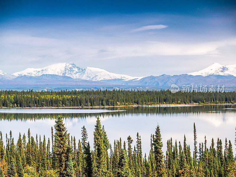 阿拉斯加的雪山