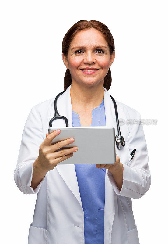 女医生使用数字平板电脑的肖像