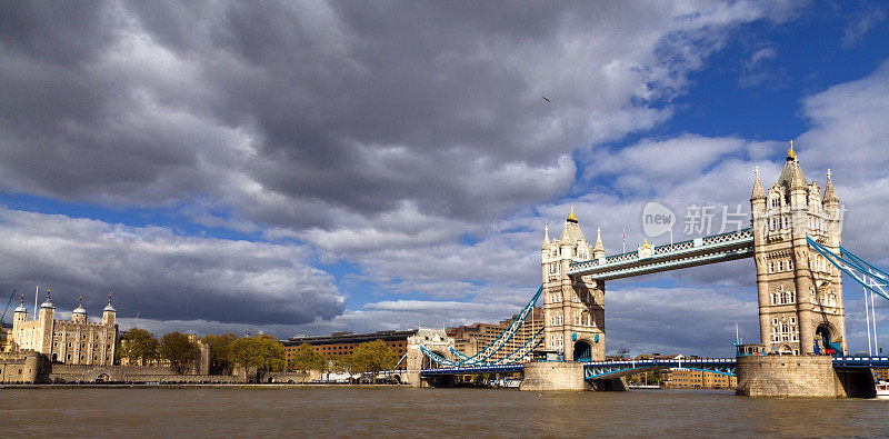 伦敦。塔桥