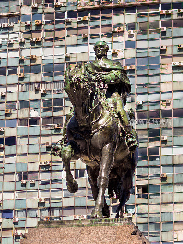 乌拉圭蒙得维的亚的阿提加将军雕像
