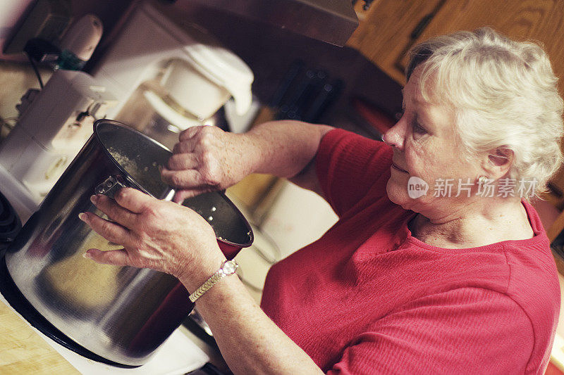 高级的女人做饭