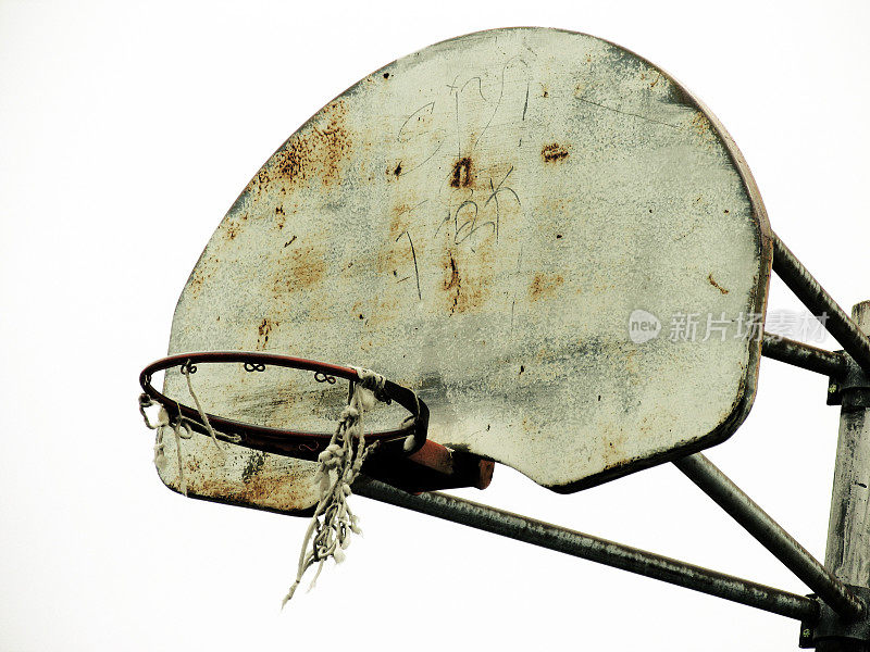 旧篮球篮和破网
