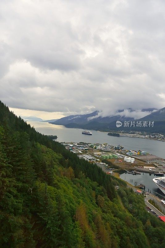 朱诺山罗伯茨的加斯蒂诺海峡