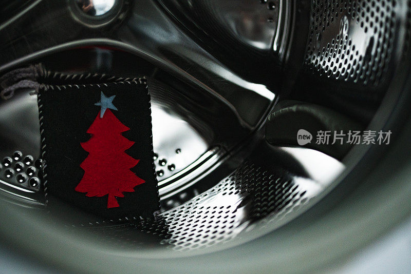 洗衣机枕头上的圣诞树象征