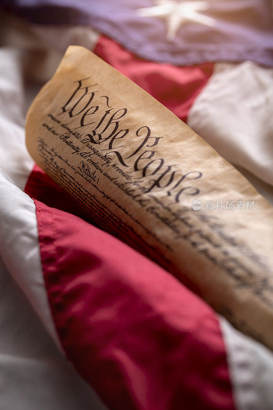美国国旗和美国宪法-独立日