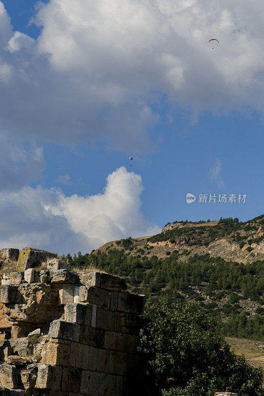 希拉波利斯地区在土耳其的pamukkale