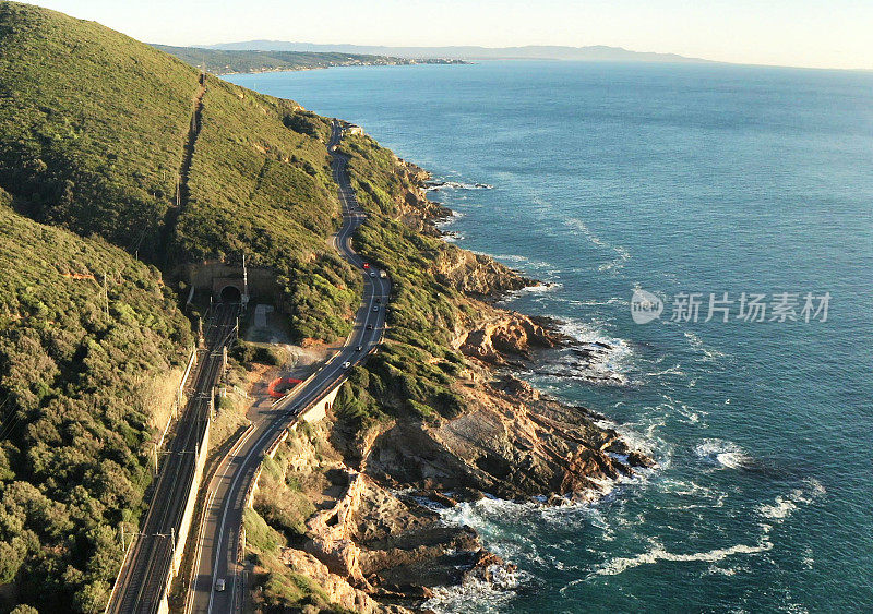 海岸公路鸟瞰图。