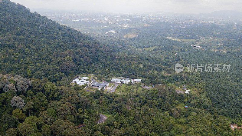 鸟瞰乡村小镇