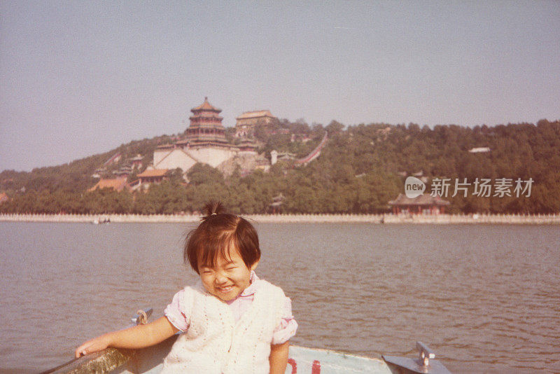 20世纪80年代中国小女孩真实生活老照片