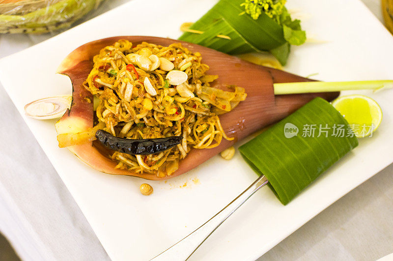 装饰辛辣泰式香蕉花食谱大餐