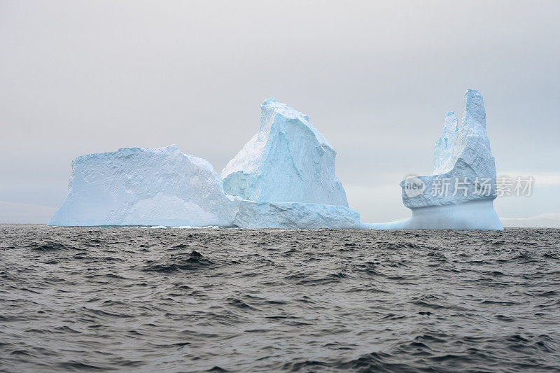 冰山，阿玛萨里克岛，格陵兰岛
