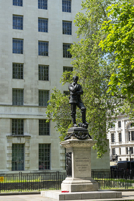 英国国防部主楼外的戈登将军雕像