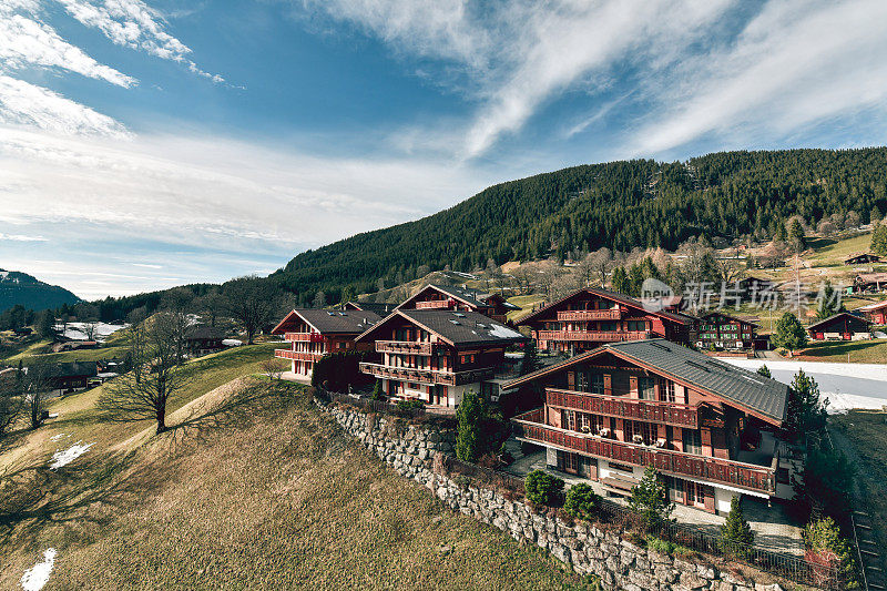 瑞士格林德沃村山屋鸟瞰图