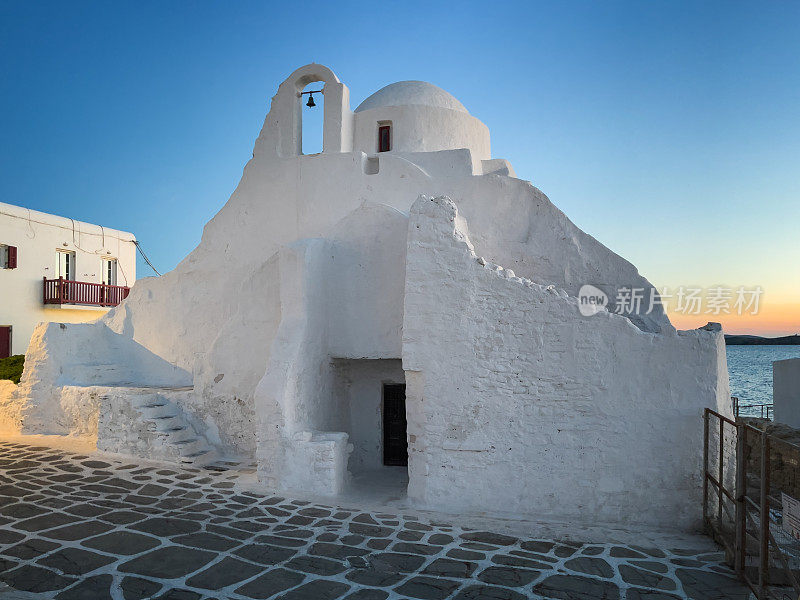 希腊米科诺斯岛米科诺斯镇帕纳吉亚帕拉波蒂亚尼教堂