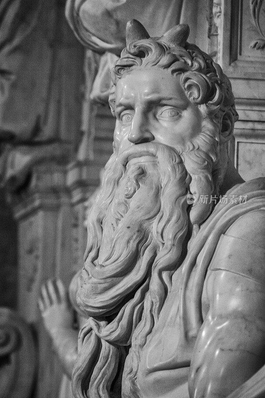 罗马米开朗基罗的摩西雕像