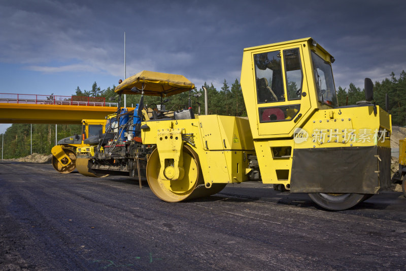 公路施工机械