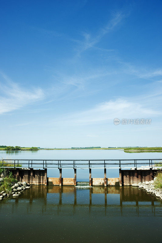 在水库溢洪道