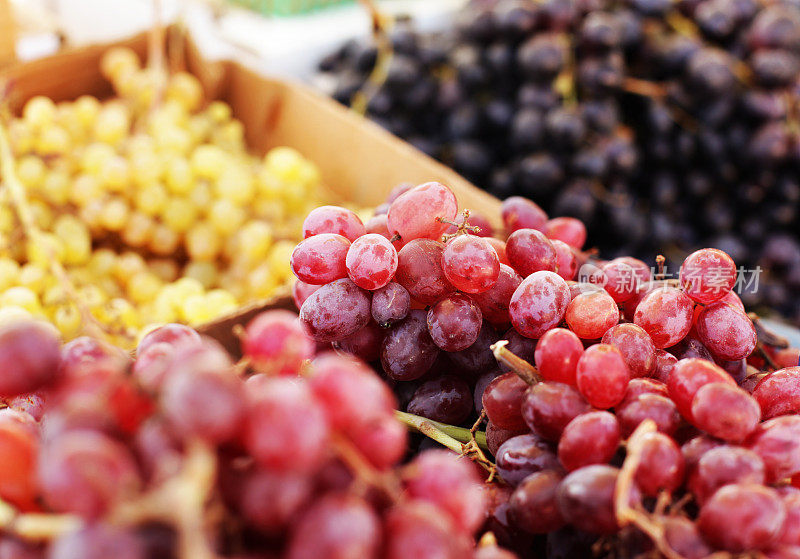 农贸市场的葡萄