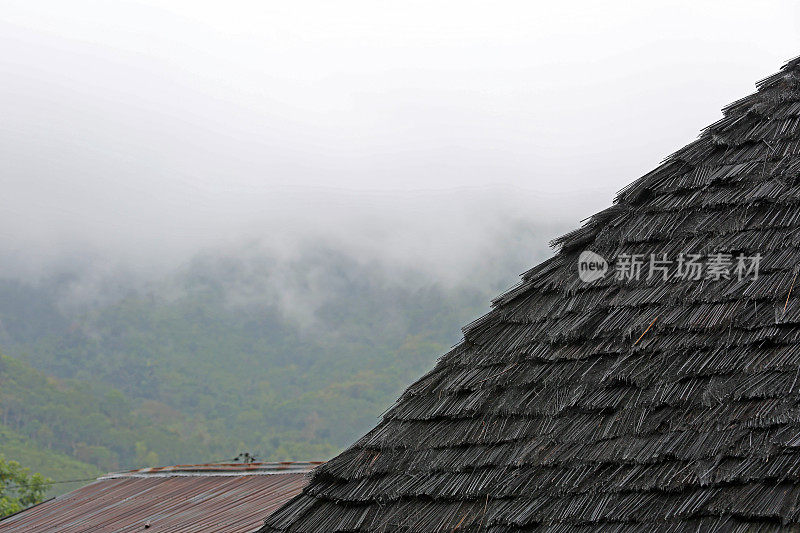 印度尼西亚:弗洛雷斯的兰加斯山部落村