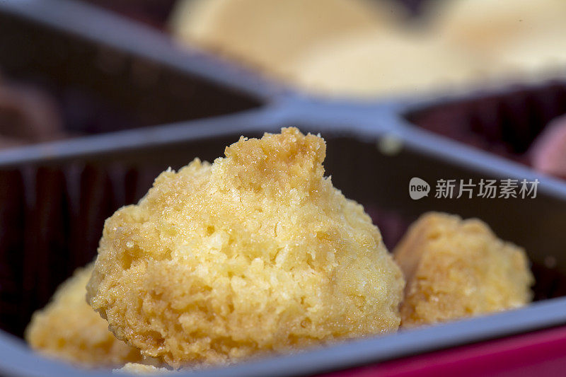 自制椰子味饼干在饼干锡格