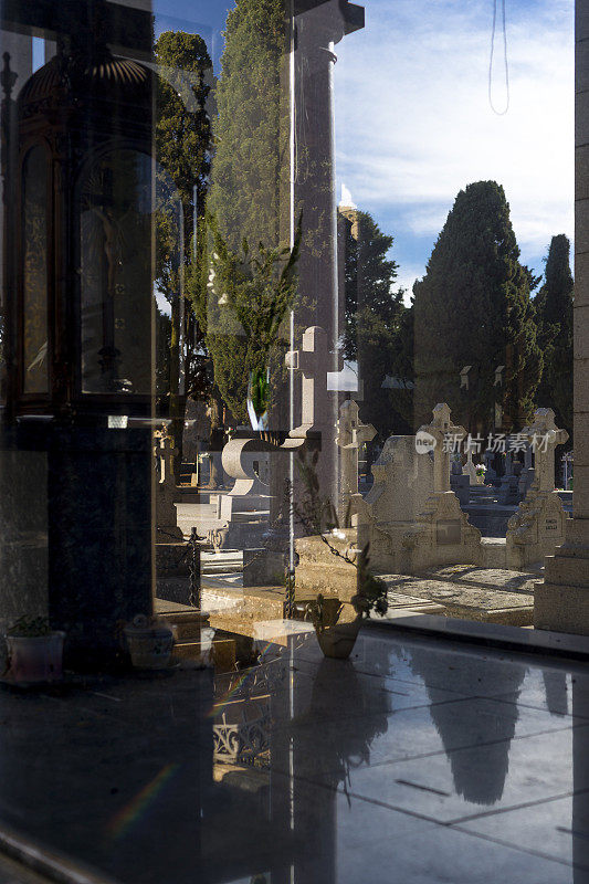 西班牙阿维拉公墓。