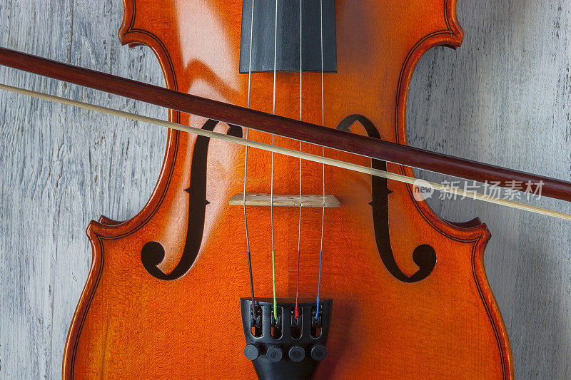 小提琴与弓