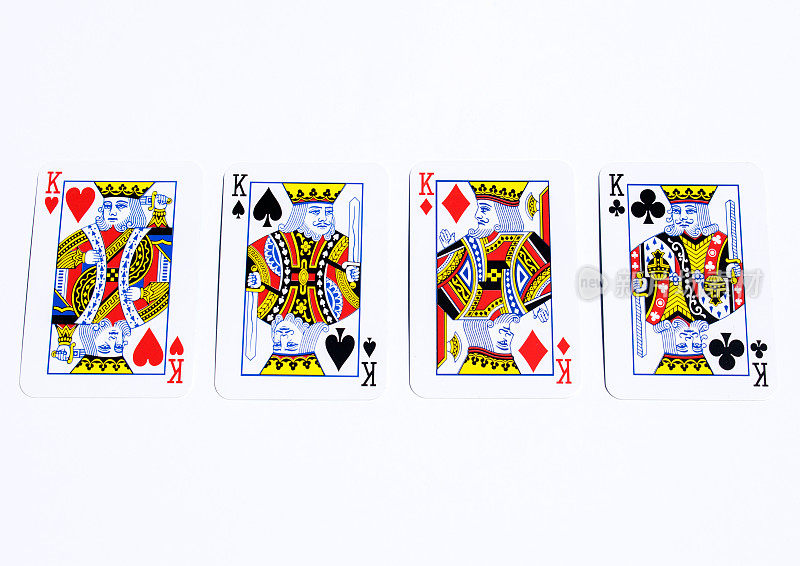 白色背景的扑克牌。四王