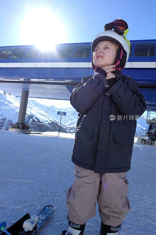 儿童滑雪