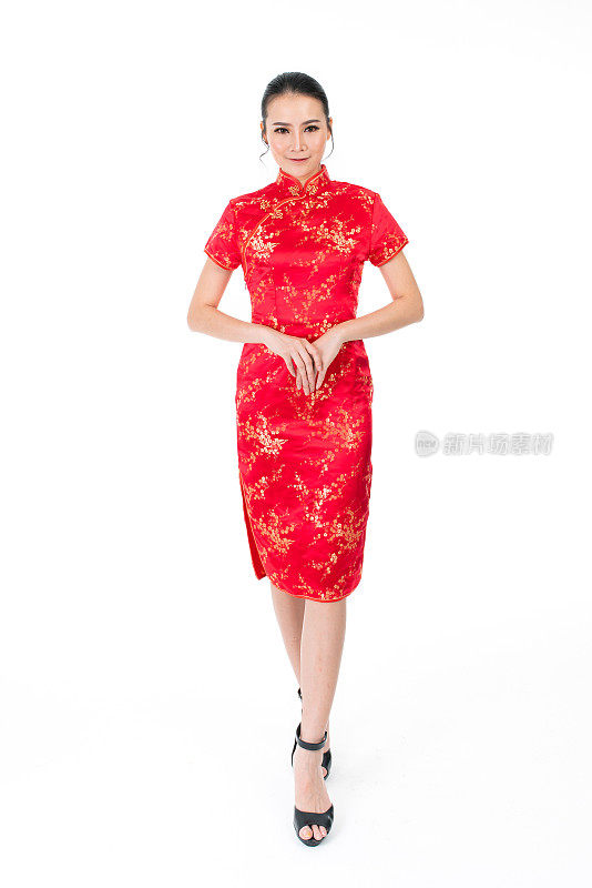 亚洲华人穿着中国传统的旗袍