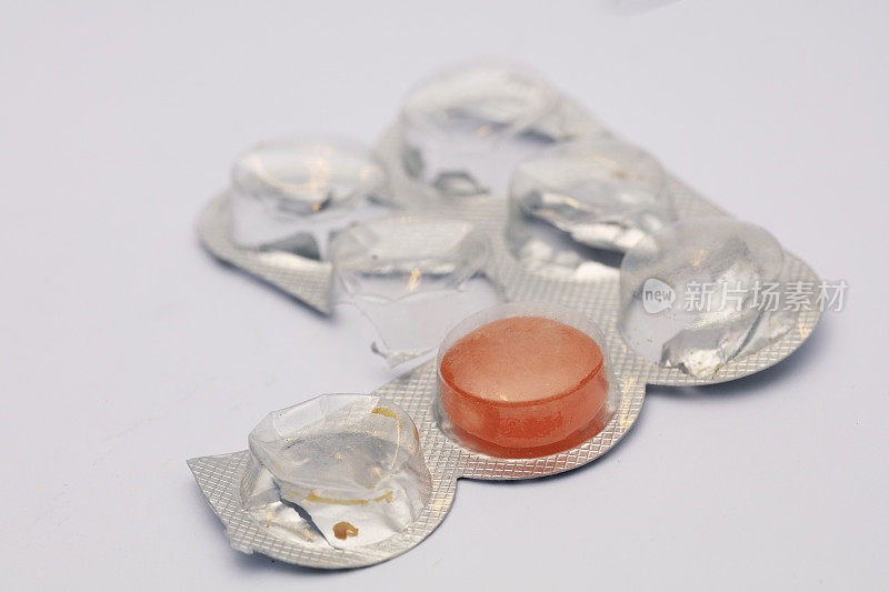 塑料包装的药片。保健和医学的概念。