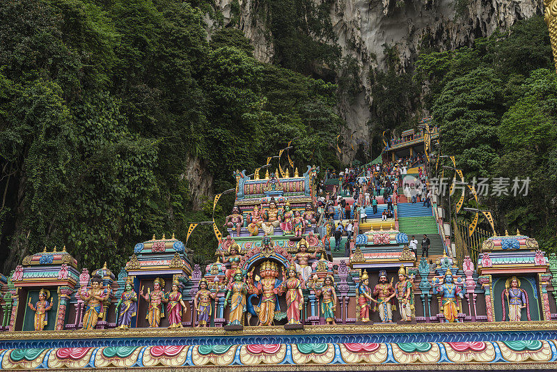 石头淹没了吉隆坡的Murugan勋爵