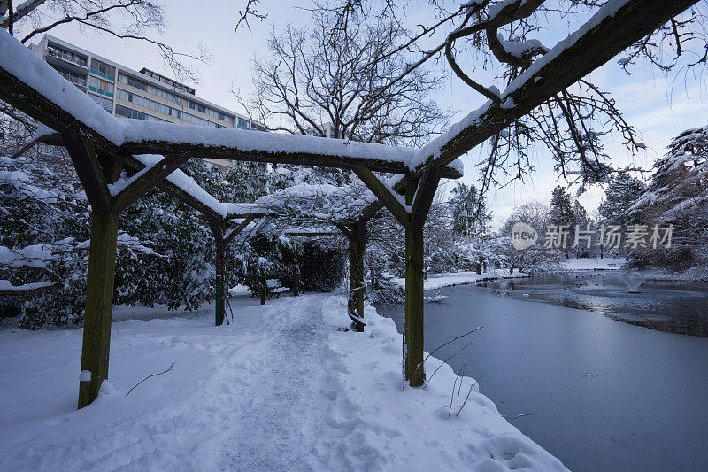 雪灯山公园