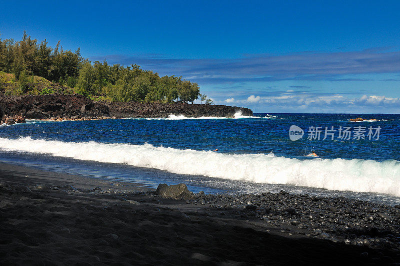 夏威夷黑沙海滩