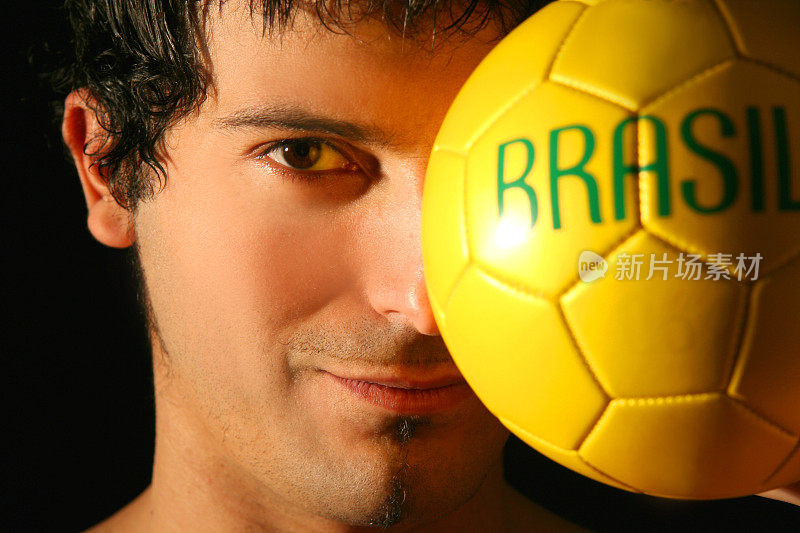 巴西足球的男人脸