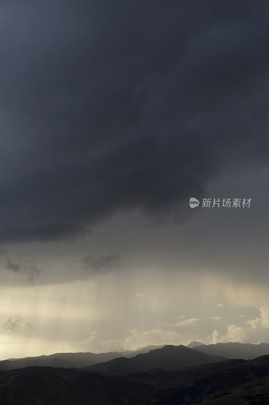 雷暴及雨天气景观