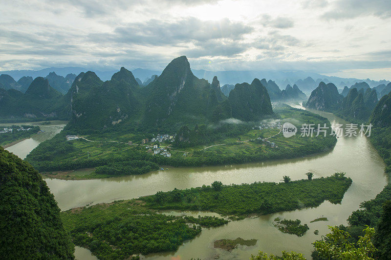 中国桂林梅西尔山景