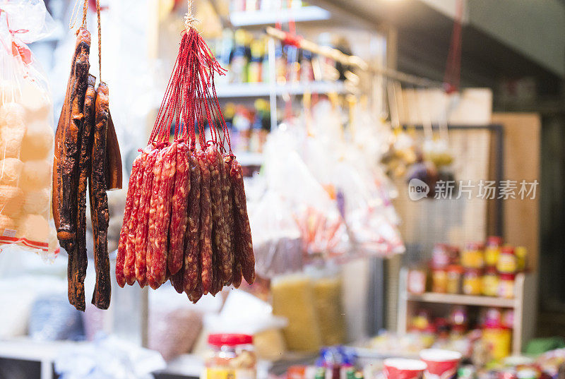 挂在香港九龙市场的腌肉