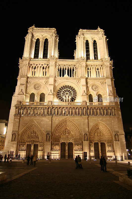 巴黎圣母院之夜
